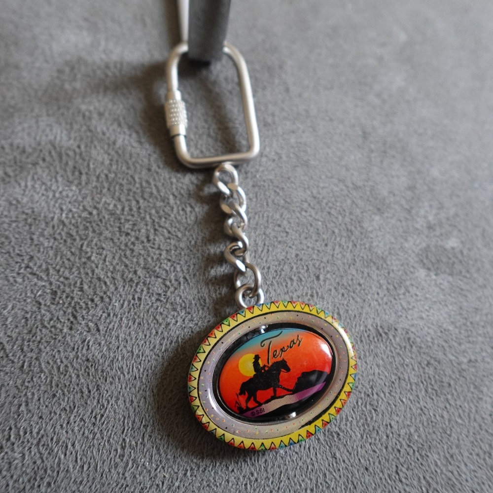 Texas Keychain Enamel Spinner Cowboy Novelty Route 66 Destination Travel